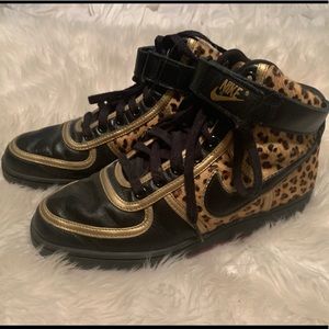 Leopard nikes size 8.5